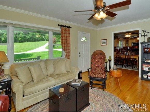 1271 Old Fort Road Fairview, NC 28730 - Photo 5 of 24 Gallery Image 5