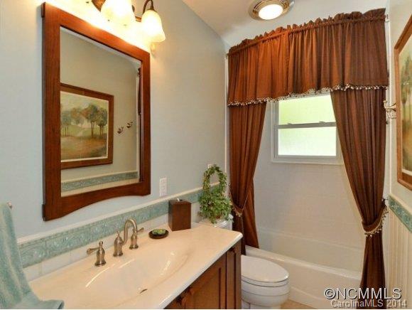 1271 Old Fort Road Fairview, NC 28730 - Photo 7 of 24 Gallery Image 7