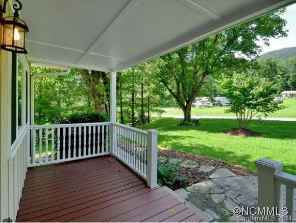 1271 Old Fort Road Fairview, NC 28730 - Photo 10 of 24 Gallery Image 10