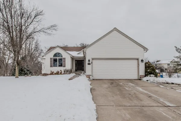 $485,000 | 1782 Sycamore Court, Saline, MI 48176