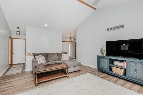 $485,000 | 1782 Sycamore Court, Saline, MI 48176
