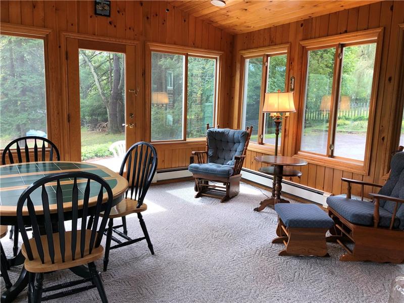 103 Elm Road Pittsburgh, PA 15237 - Photo 4 of 23 INCREDIBLE SUN ROOM!! FANTASTIC FOR ENTERTAINING!!