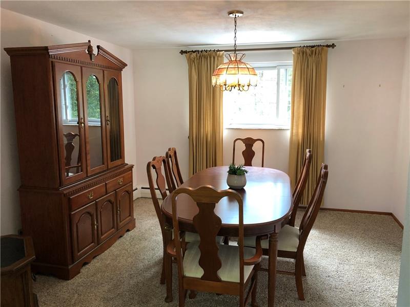 103 Elm Road Pittsburgh, PA 15237 - Photo 7 of 23 NICE SIAZE DINING ROOM--OPEN TO LIVING ROOM (TO ACCOMODATE LARGE GATHERINGS!!)