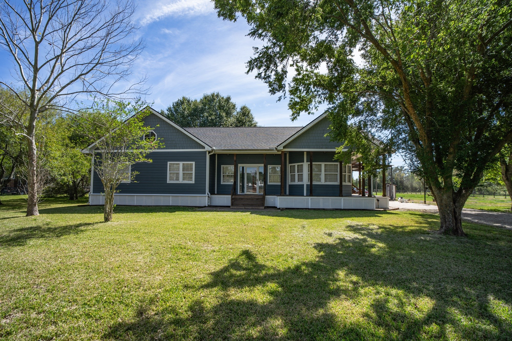 1302 Southfork Lane Rosharon, TX 77583 - Photo 3 of 22