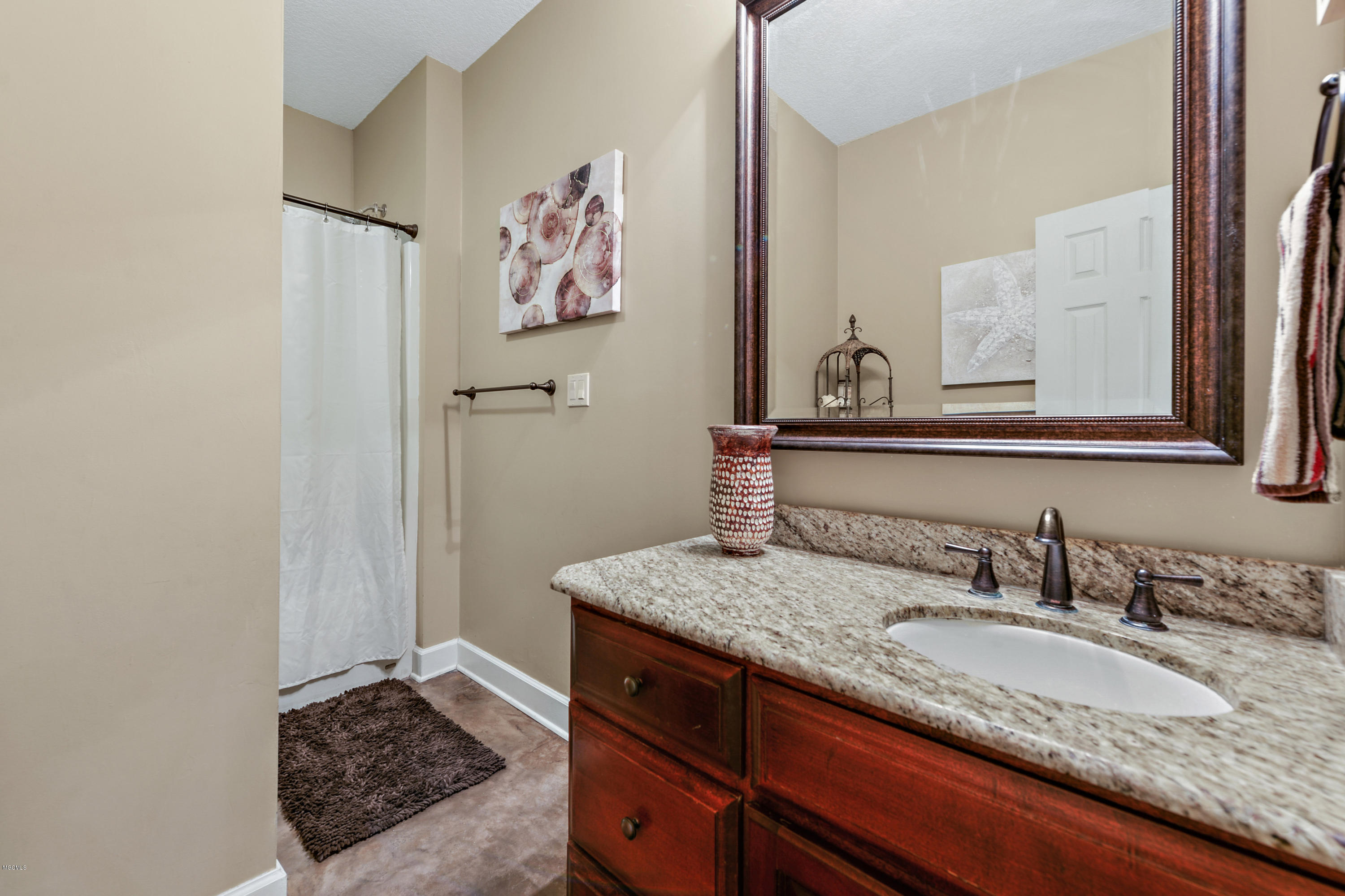 6812 Orchard Road Ocean Springs, MS 39564 - Photo 20 of 30 026