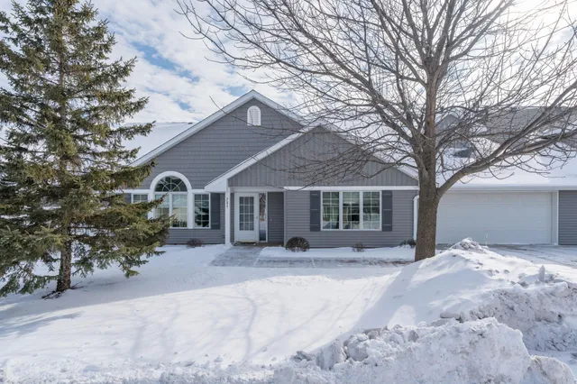 $399,900 | 731 Grayhawk Circle, Mankato, MN 56001
