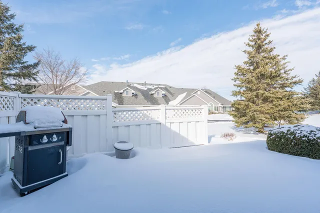 $399,900 | 731 Grayhawk Circle, Mankato, MN 56001