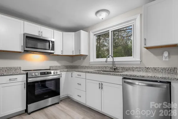 $205,000 | 3502 1st Ave Circle Northwest, Hickory, NC 28601