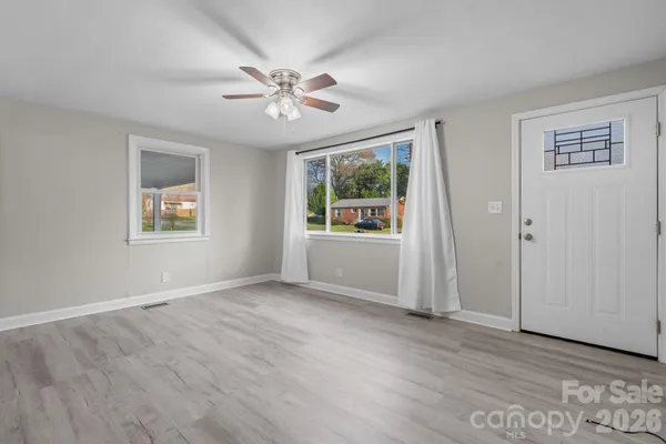 $205,000 | 3502 1st Ave Circle Northwest, Hickory, NC 28601