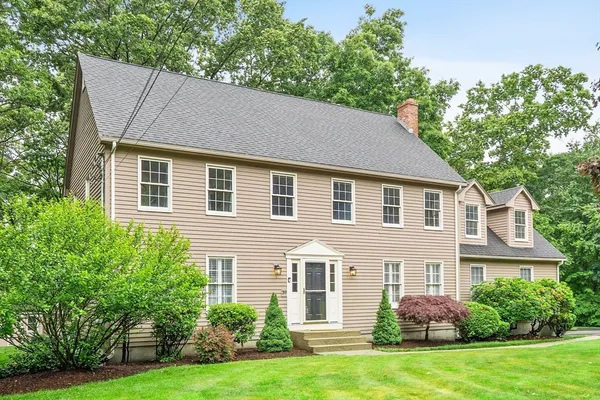 $995,900 | 39 Jackson Circle, Franklin, MA 02038