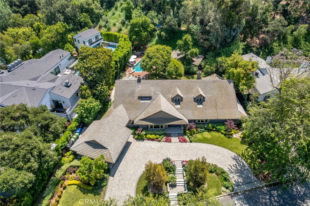 15946 Woodvale Road Encino, CA 91436 - Photo 45 of 51