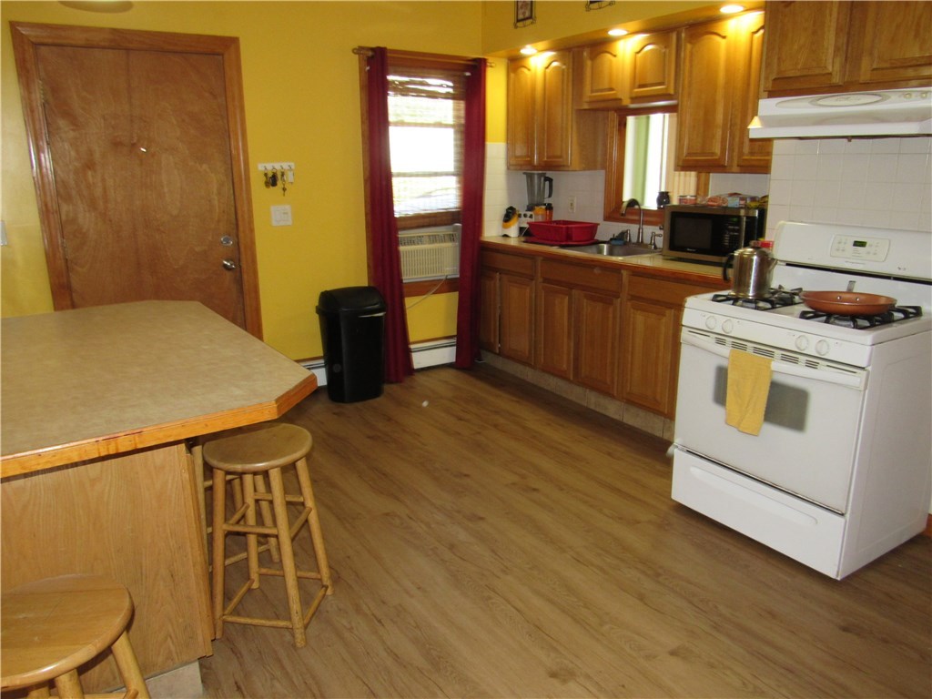 10 Chestnut Street Pawtucket, RI 02860 - Photo 7 of 33 Gallery Image 7