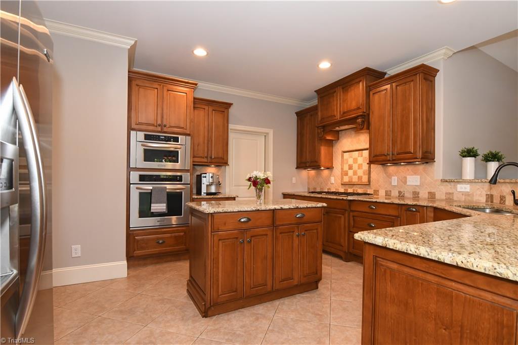 5603 Red Fox Court Oak Ridge, NC 27310 - Photo 11 of 30