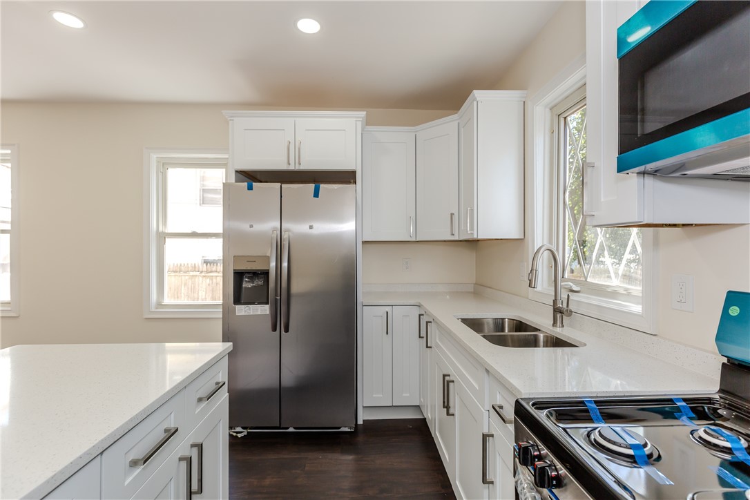 73 Maple Avenue Johnston, RI 02919 - Photo 27 of 50