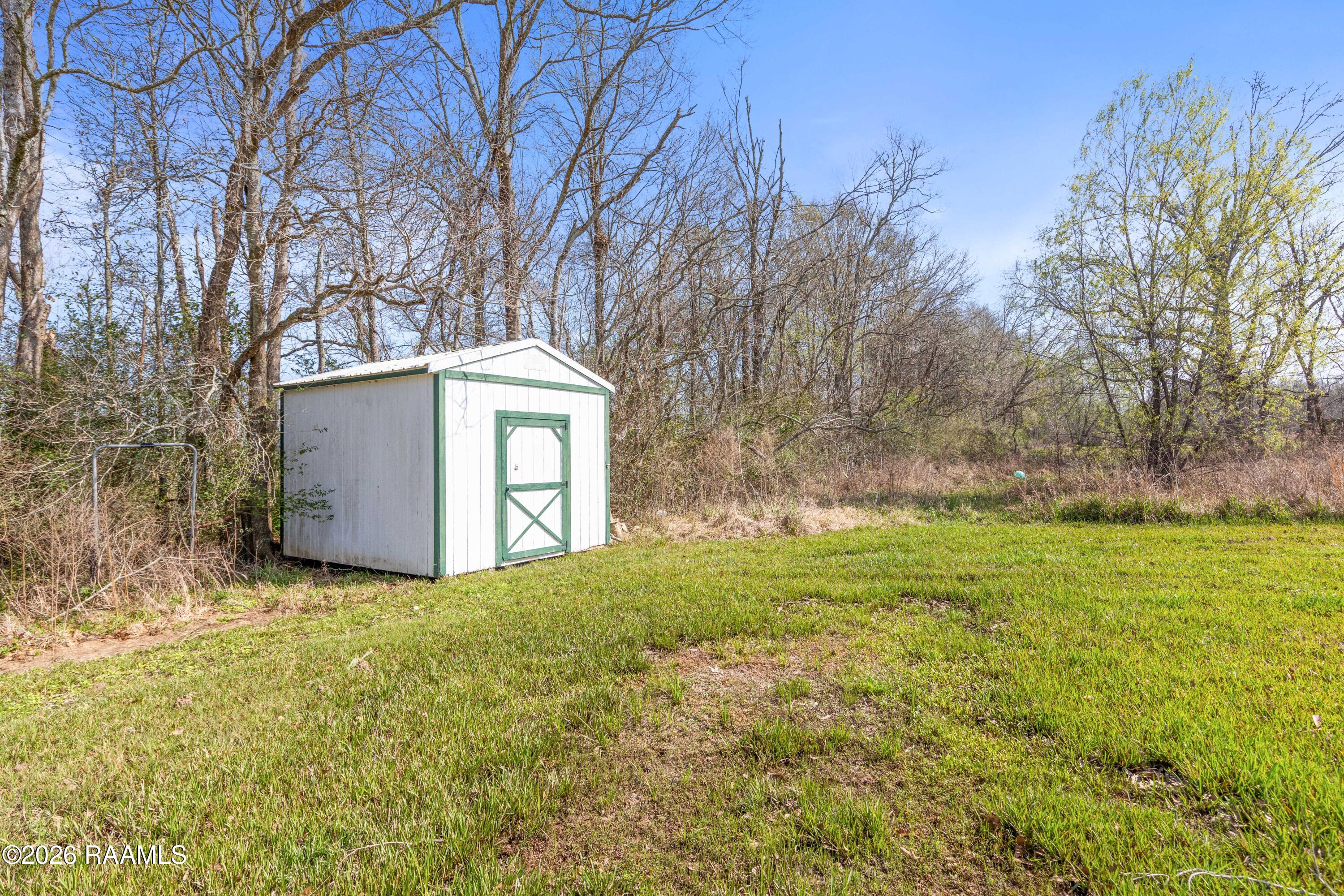 185 Shalom Road Church Point, LA 70525 - Photo 5 of 25 Back yard