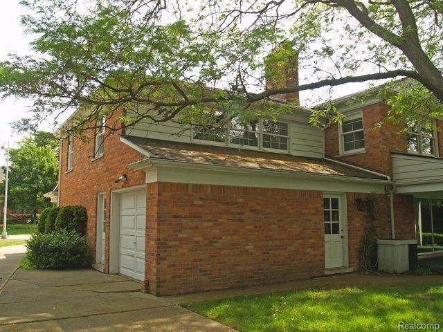 29 Warner Road Grosse Pointe, MI 48236 - Photo 20 of 23 Garage