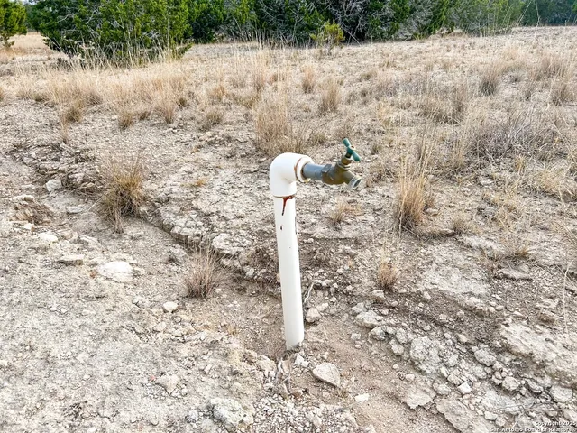 a street sign on the side of a road