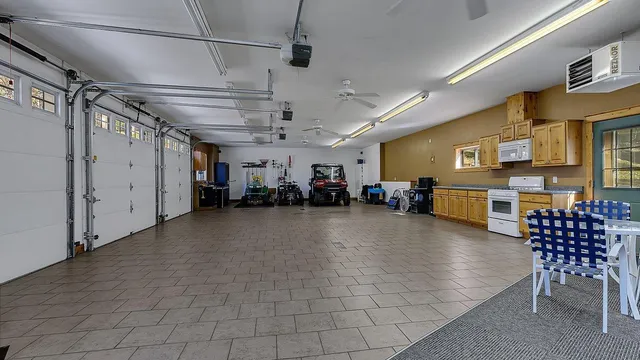 $839,900 | 25399 Daventry Road, Paynesville, MN 56362