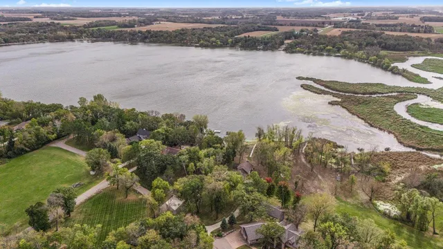 $839,900 | 25399 Daventry Road, Paynesville, MN 56362