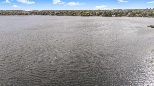 $839,900 | 25399 Daventry Road, Paynesville, MN 56362