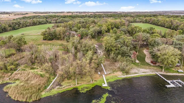 $839,900 | 25399 Daventry Road, Paynesville, MN 56362