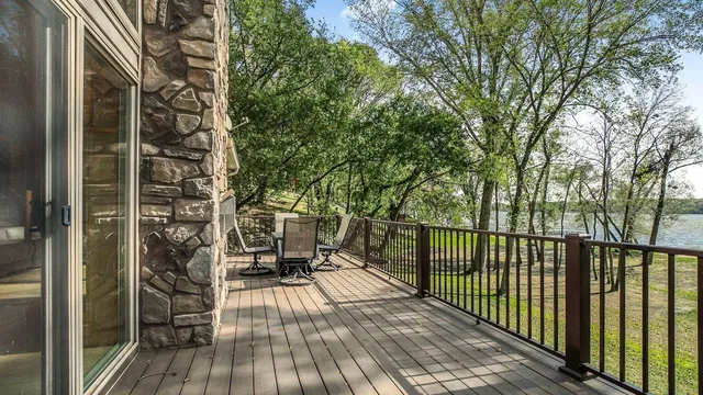 $839,900 | 25399 Daventry Road, Paynesville, MN 56362