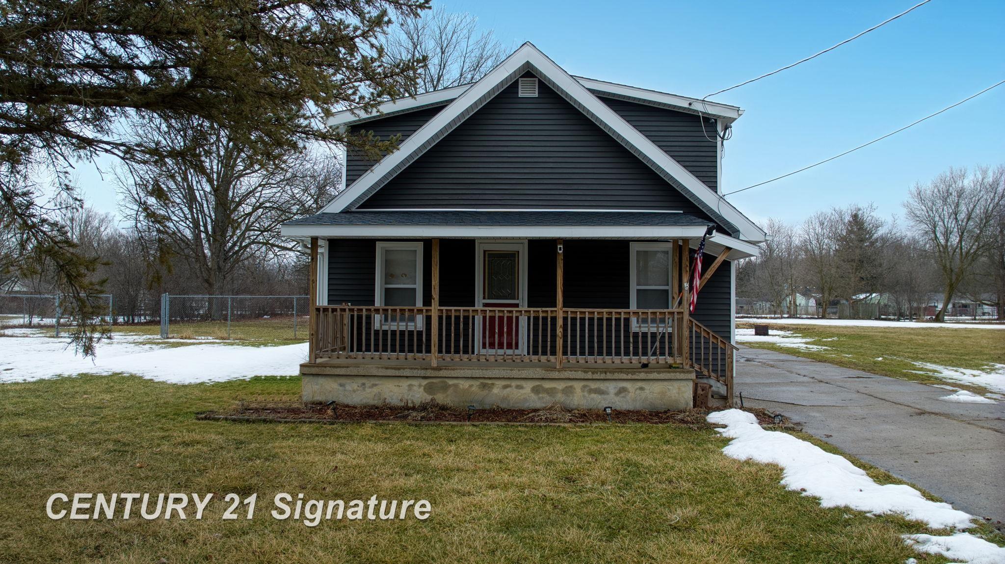 7482 Neff Road Mount Morris, MI 48458 - Photo 2 of 34 50167655-223da3ff-08f5-4ef6-bd56-b290c4580a03.JPG