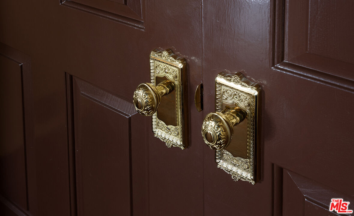 960 North Doheny Drive, Unit 306 West Hollywood, CA 90069 - Photo 17 of 31 a close view of door lock