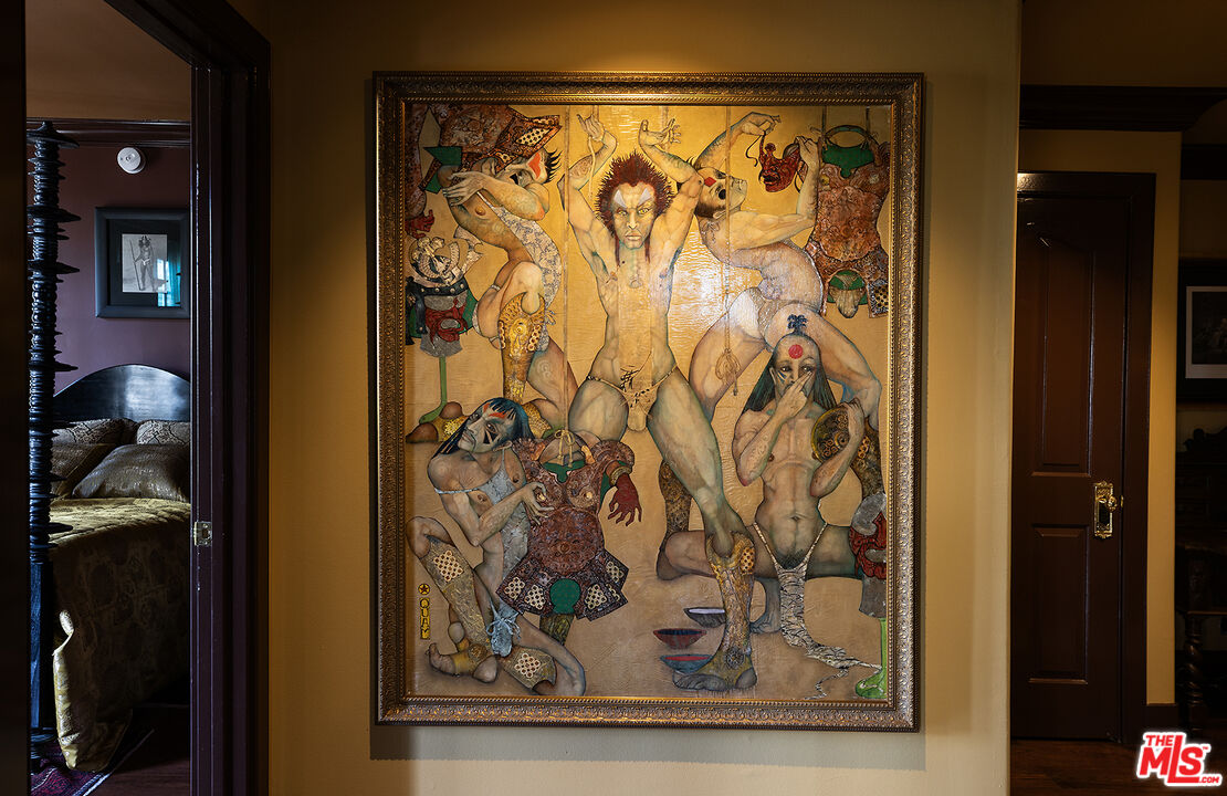 960 North Doheny Drive, Unit 306 West Hollywood, CA 90069 - Photo 22 of 31 a view of a painting on the wall door