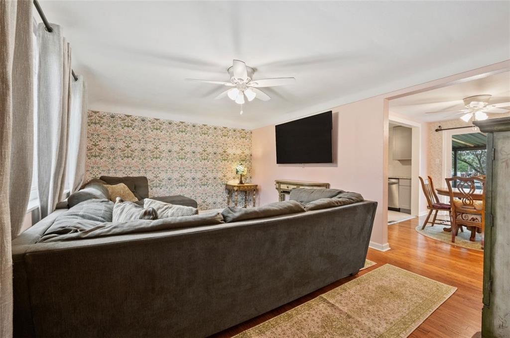 235 Ruth Street Pittsburgh, PA 15211 - Photo 4 of 29 Gallery Image 4