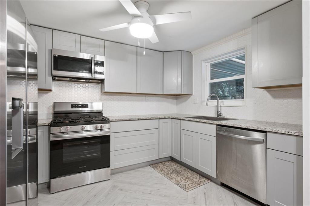 235 Ruth Street Pittsburgh, PA 15211 - Photo 10 of 29 Gallery Image 10