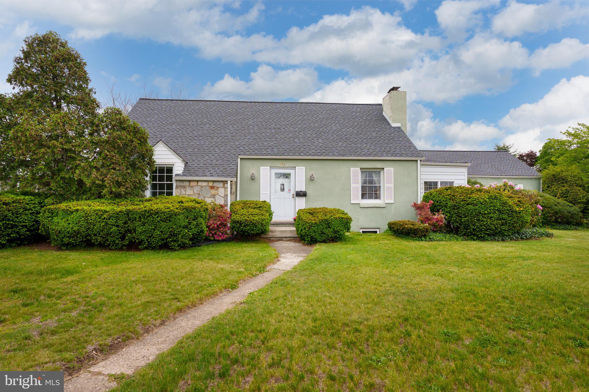 953 Klockner Road Hamilton, NJ 08619 - Photo 2 of 43 Front of house on Klockner Rd