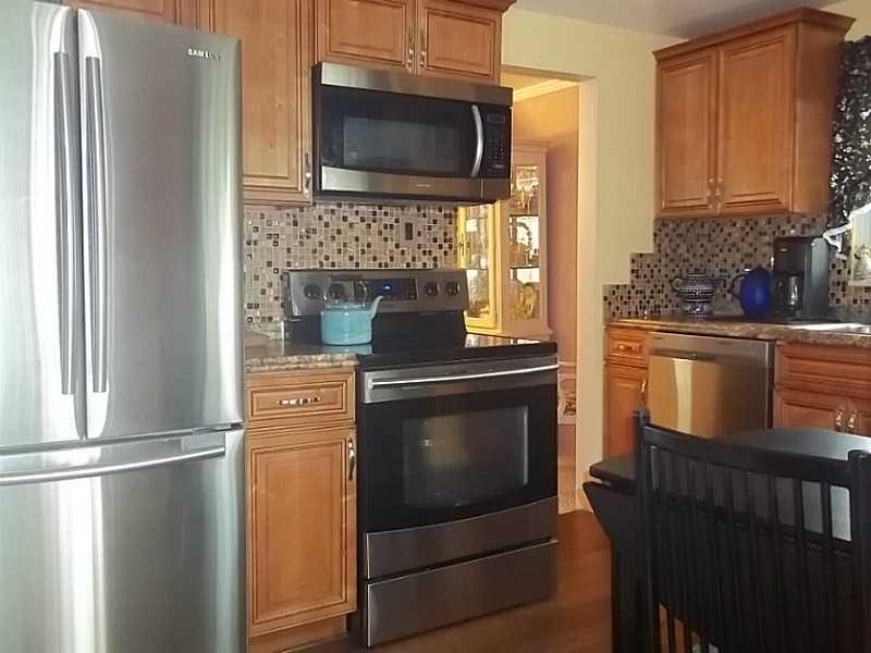 4208 Greenridge Road Castle Shannon, PA 15234 - Photo 4 of 20 Kitchen.