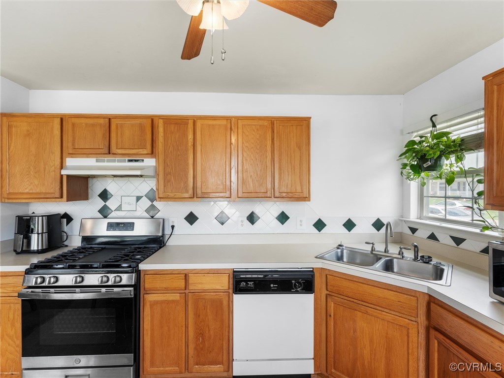 3043 Amherst Ridge Way Colonial Heights, VA 23834 - Photo 19 of 27 Kitchen featuring dishwasher, stainless steel gas