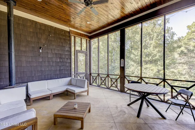 $995,000 | 626 Cedar Hill Road, Flora, MS 39071