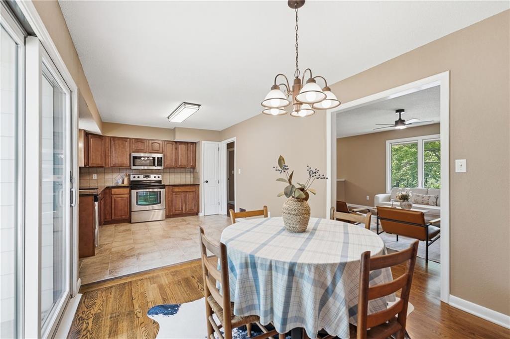305 Southwest Marion Lane Lee's Summit, MO 64081 - Photo 12 of 39