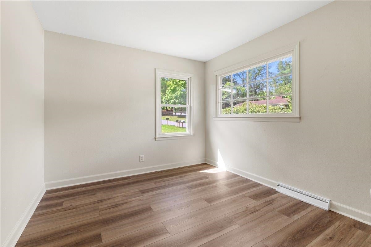 121 Spring Street Narrows, VA 24124 - Photo 13 of 54 Gallery Image 13