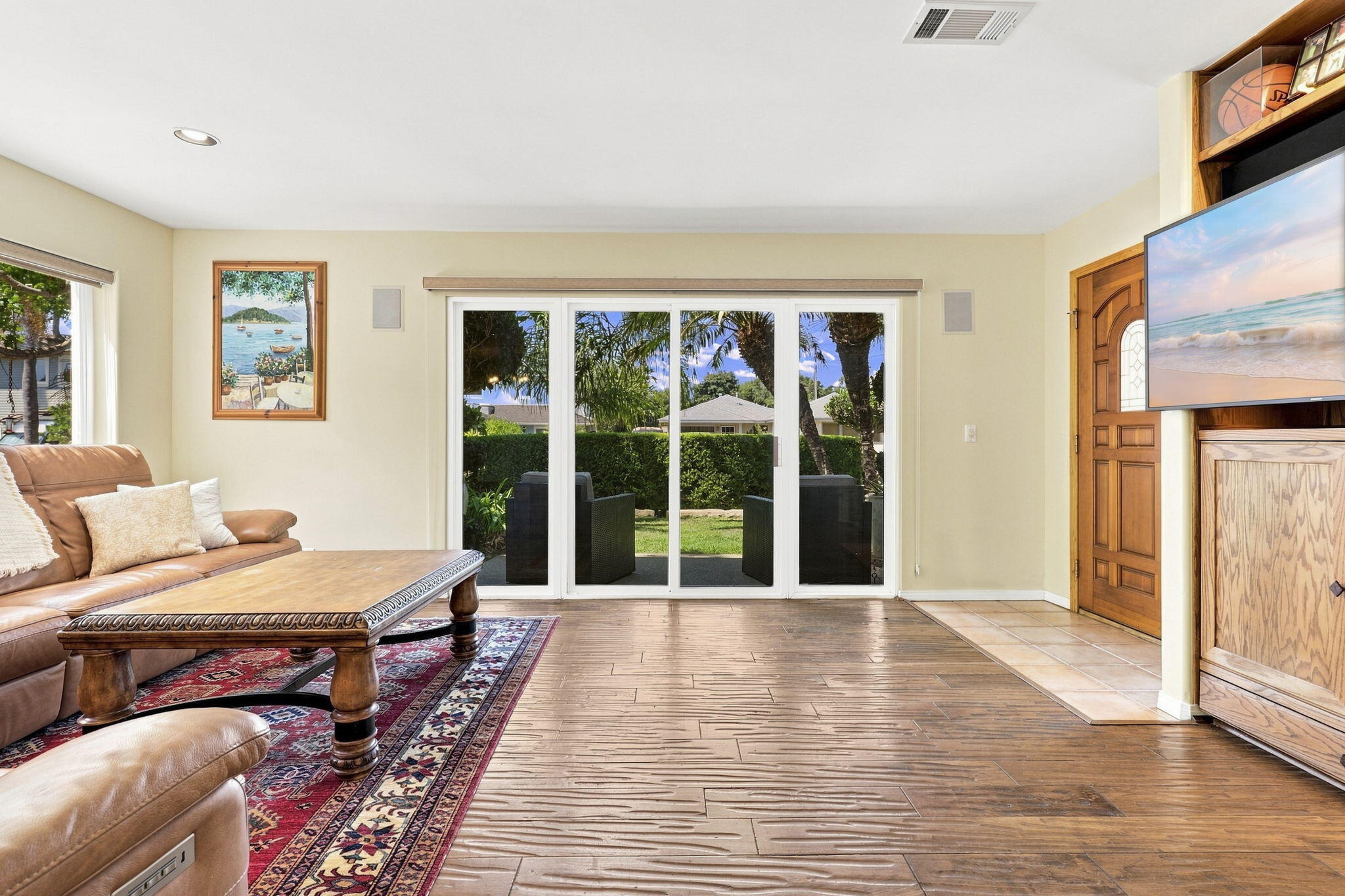 110 Santa Rosa Place Santa Barbara, CA 93109 - Photo 9 of 31 Living Room
