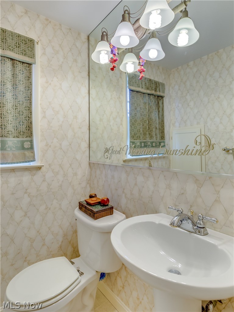 1812 Stabler Road Akron, OH 44313 - Photo 17 of 31 1/2 bath in the master bedroom
