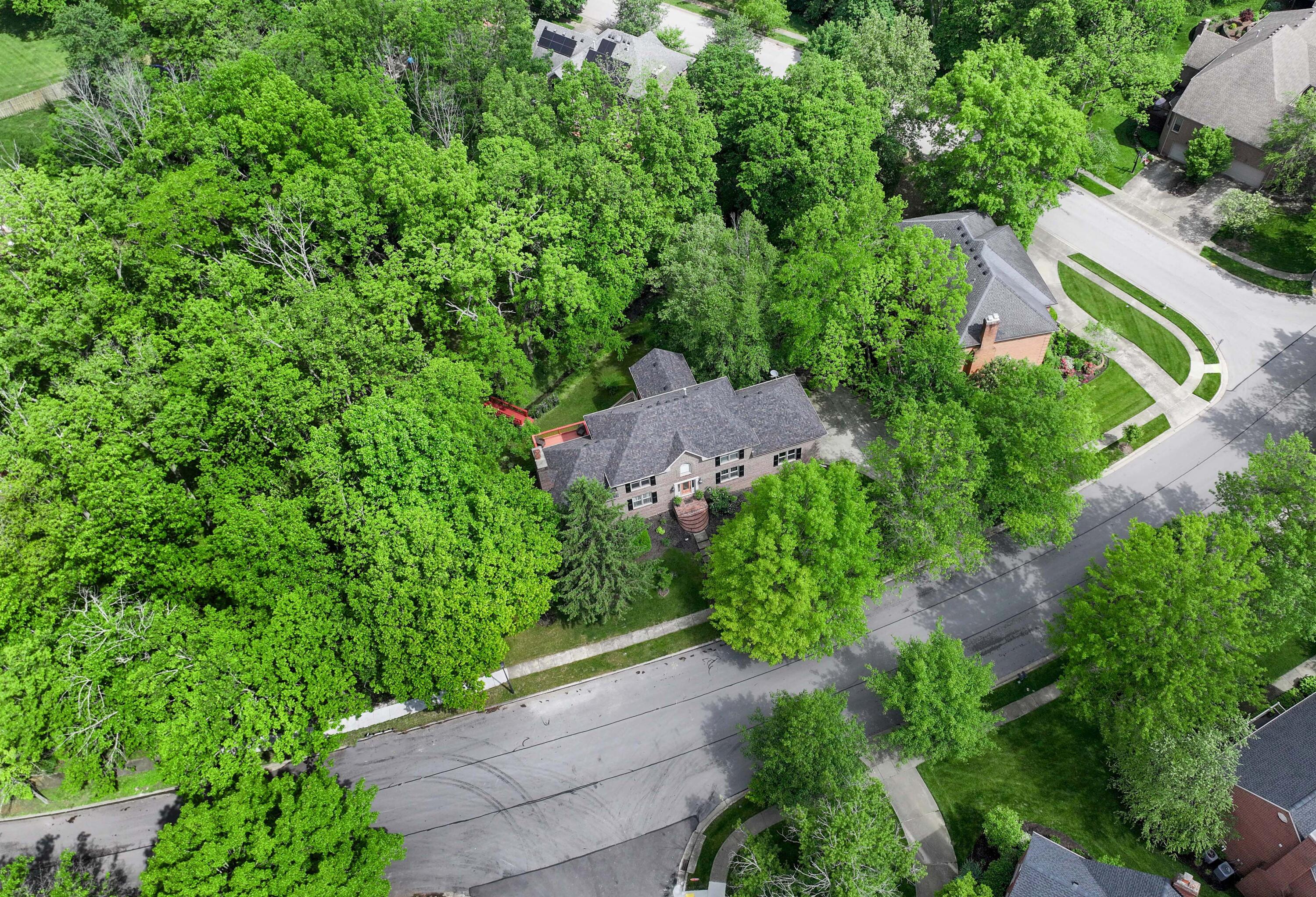 2253 Abbeywood Road Lexington, KY 40515 - Photo 86 of 87 DJI_20240516111753_0264_D