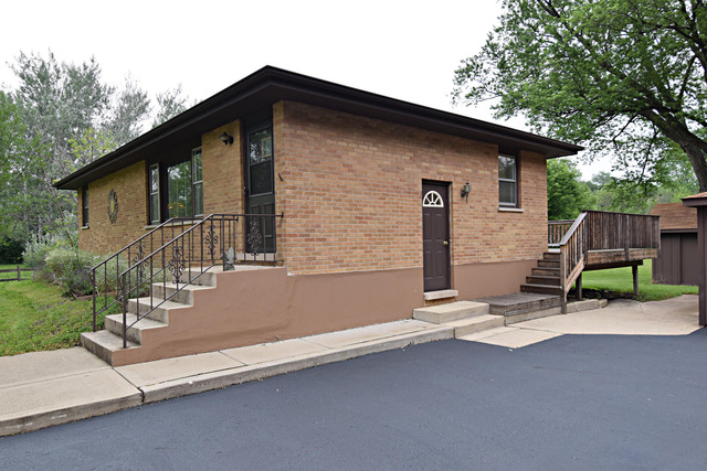4N355 Walter Road Addison, IL 60101 - Photo 2 of 25