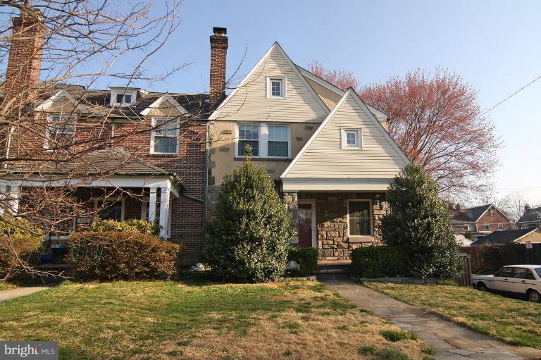 330 Hopkins Road Baltimore, MD 21212 - Photo 30 of 30 a front view of a house with a yard