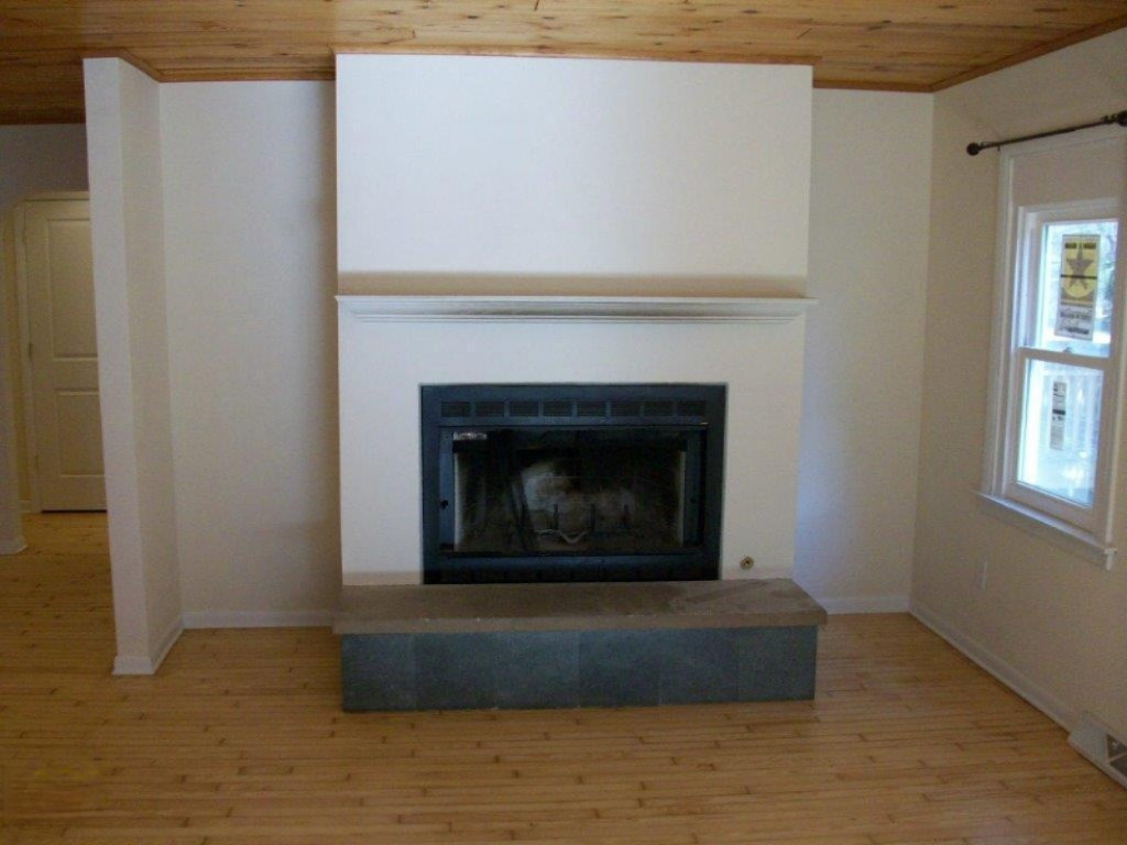 8833 Elm Valley Road Three Oaks, MI 49128 - Photo 11 of 20 100_1245
