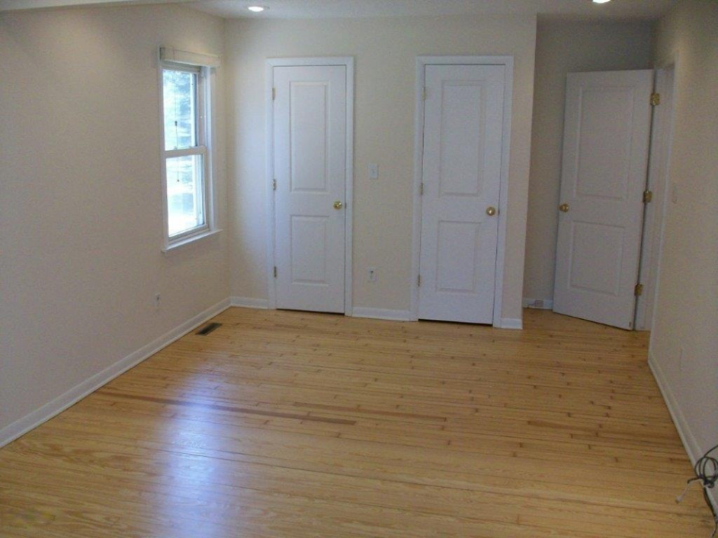 8833 Elm Valley Road Three Oaks, MI 49128 - Photo 13 of 20 100_1247