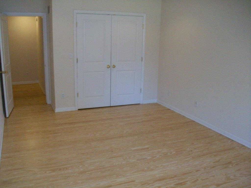 8833 Elm Valley Road Three Oaks, MI 49128 - Photo 16 of 20 100_1252