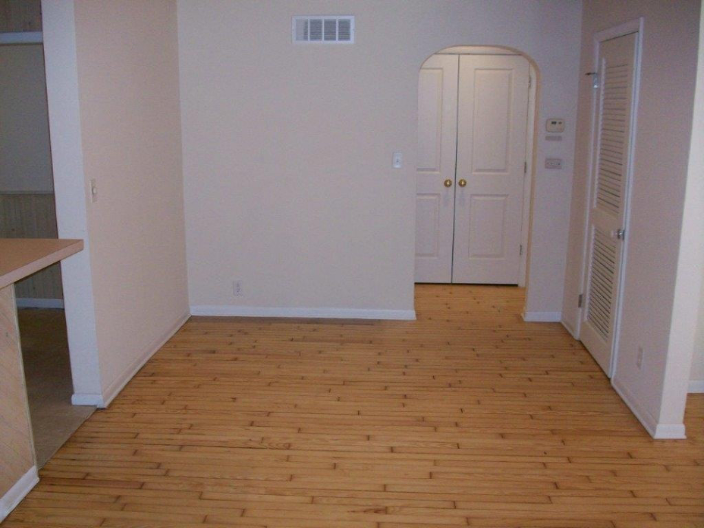 8833 Elm Valley Road Three Oaks, MI 49128 - Photo 8 of 20 100_1242
