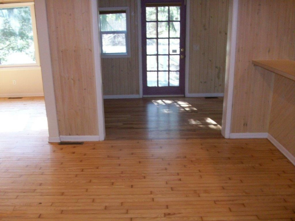 8833 Elm Valley Road Three Oaks, MI 49128 - Photo 9 of 20 100_1243