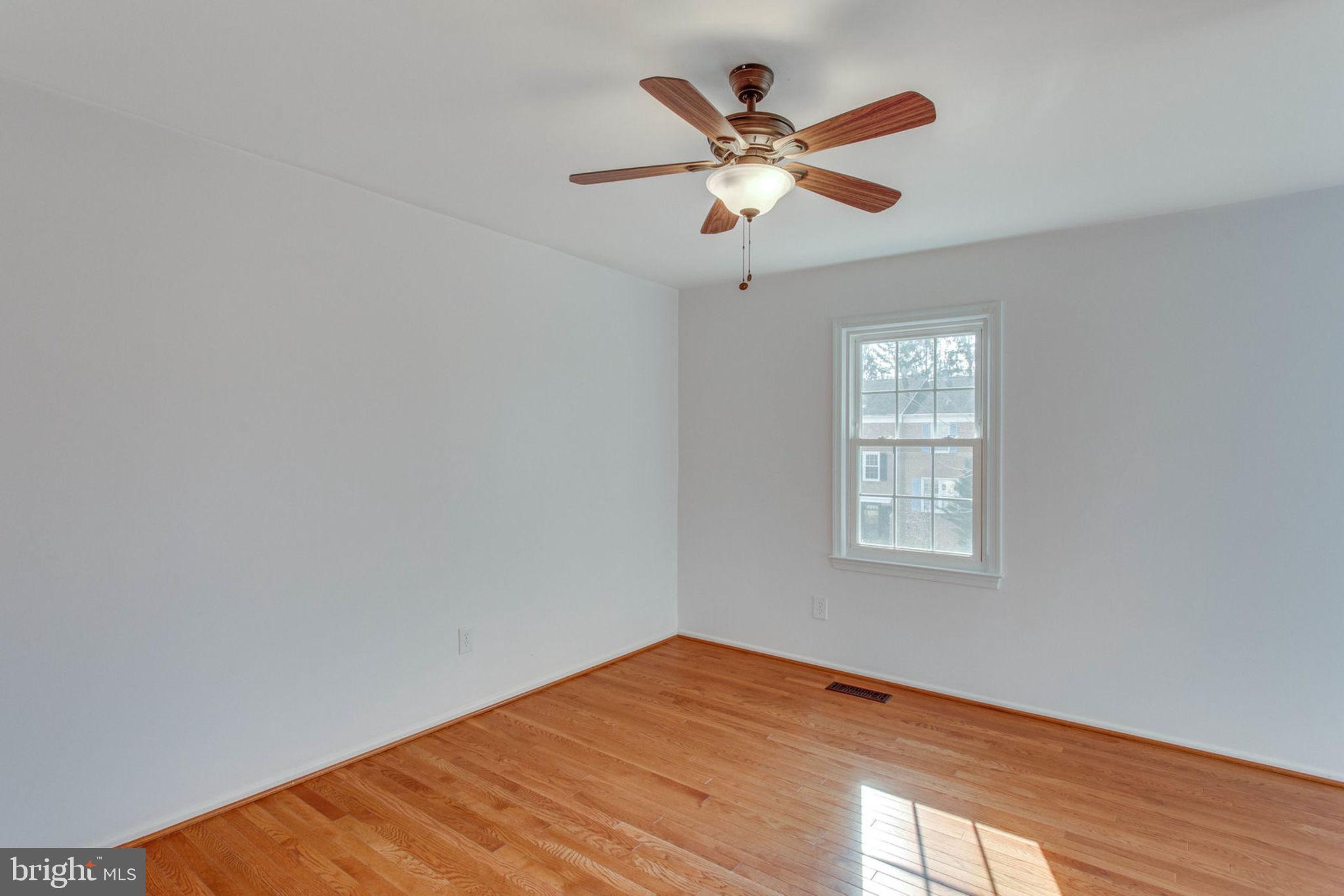 9530 Burdett Road Burke, VA 22015 - Photo 20 of 31 Bedroom #3