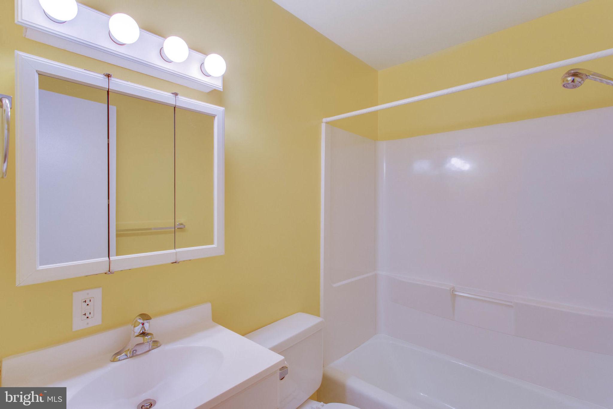9530 Burdett Road Burke, VA 22015 - Photo 21 of 31 Upper Level Full Bath