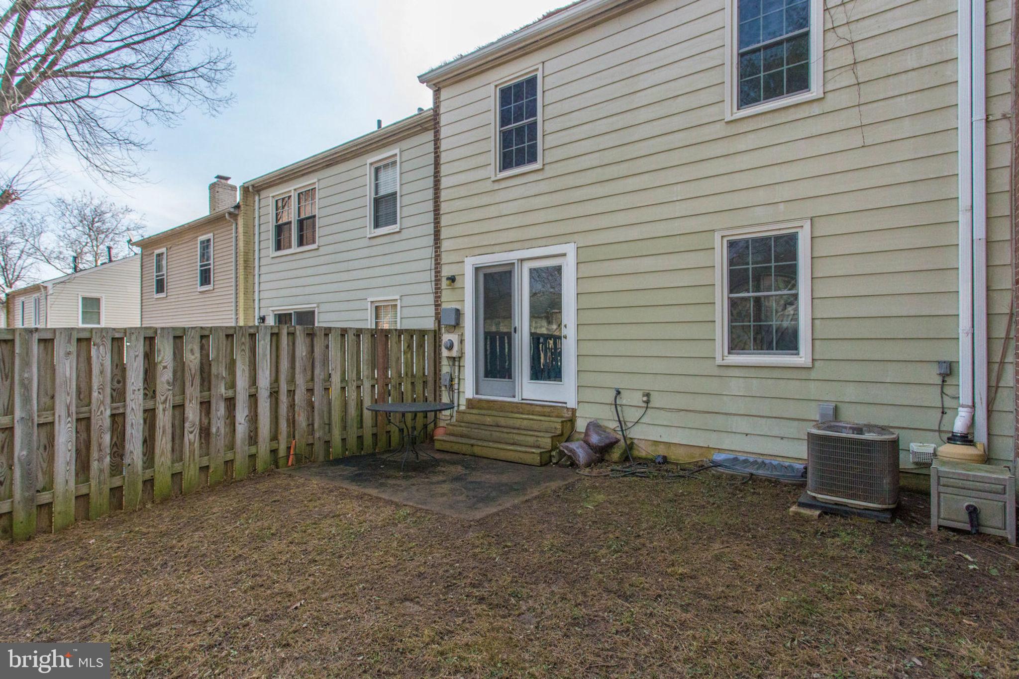 9530 Burdett Road Burke, VA 22015 - Photo 29 of 31 Back Yard